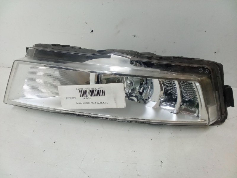 Recambio de faro antiniebla derecho para skoda rapid (nh3, nk3, nk6) 1.6 tdi referencia OEM IAM   