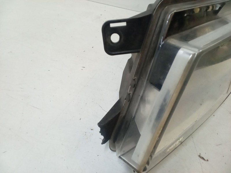 Recambio de faro antiniebla derecho para skoda rapid (nh3, nk3, nk6) 1.6 tdi referencia OEM IAM   