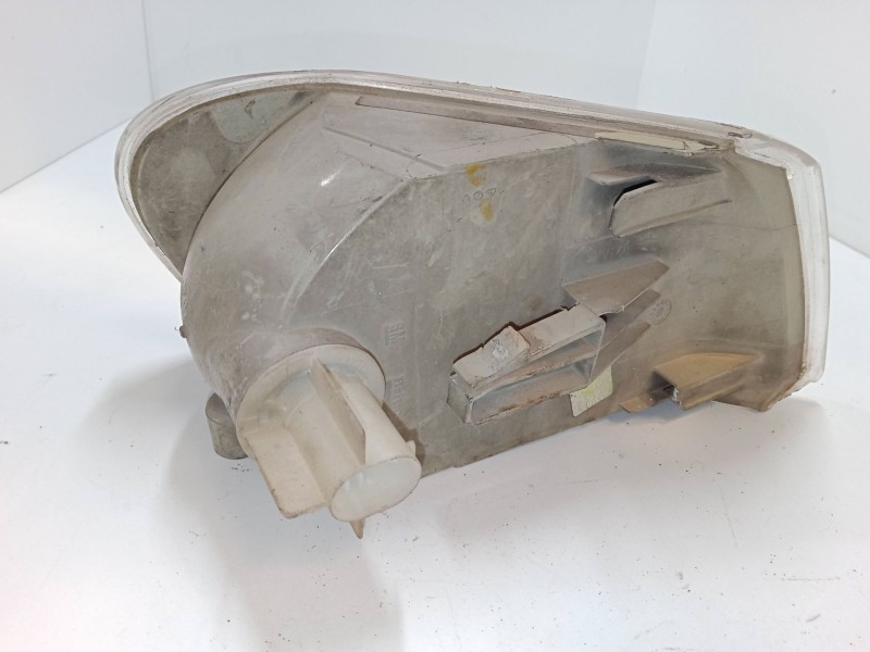 Recambio de intermitente delantero izquierdo para opel vectra b (j96) 2.0 dti 16v (f19) referencia OEM IAM   