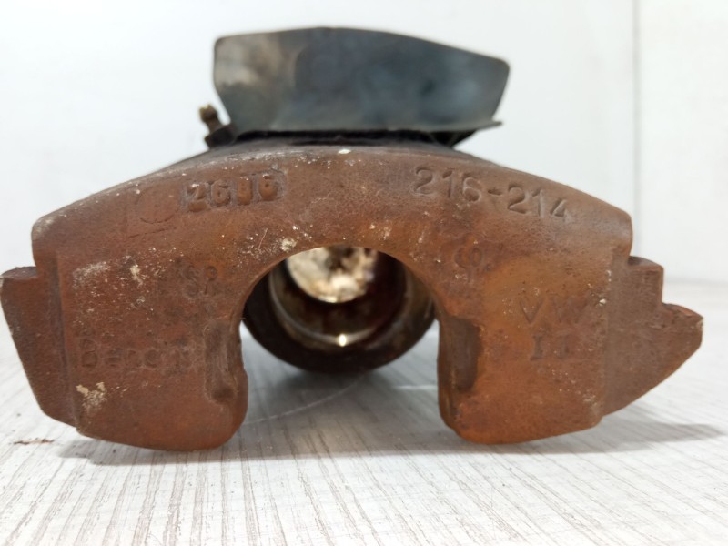 Recambio de pinza freno delantera derecha para volkswagen polo iii (6n1) 45 1.0 referencia OEM IAM 1H0615194B  