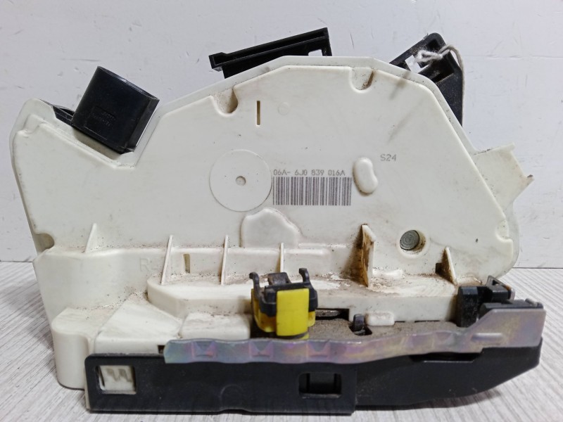 Recambio de cerradura puerta trasera derecha para seat ibiza iv (6j5, 6p1) 1.4 tdi referencia OEM IAM 6J0839016A  