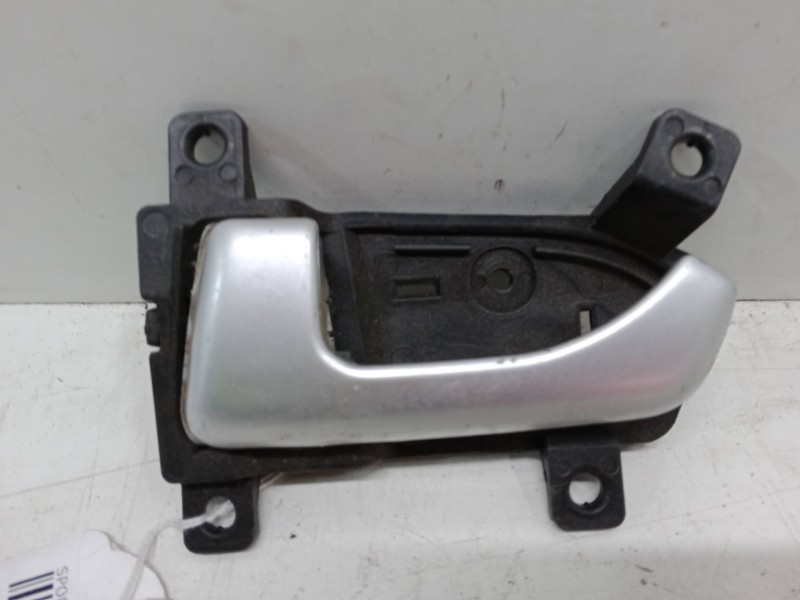 Recambio de maneta interior puerta delantera izquierda para kia sportage iii (sl) 1.7 crdi referencia OEM IAM   