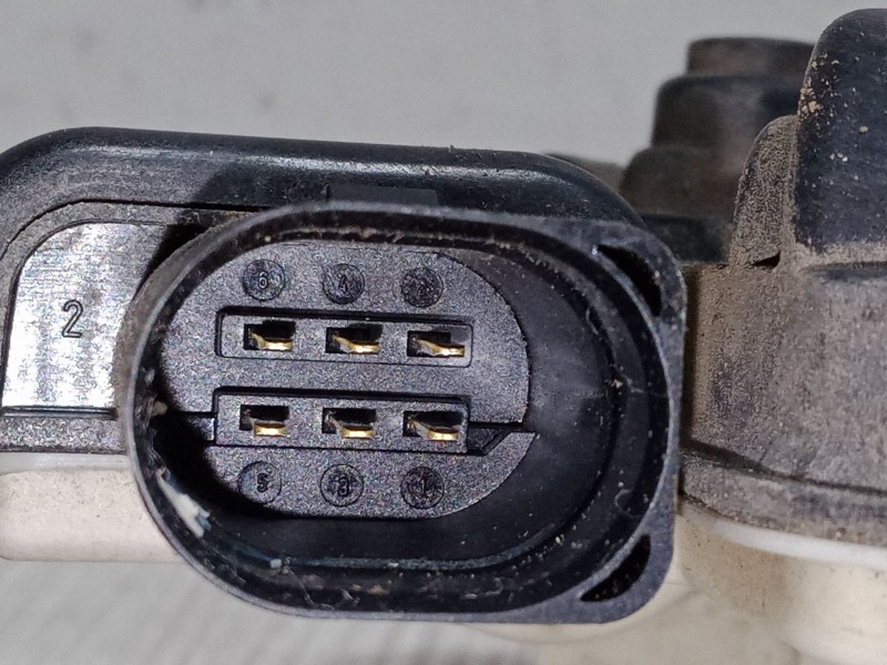 Recambio de cerradura puerta trasera derecha para seat ibiza iv (6j5, 6p1) 1.4 tdi referencia OEM IAM 6J0839016A  