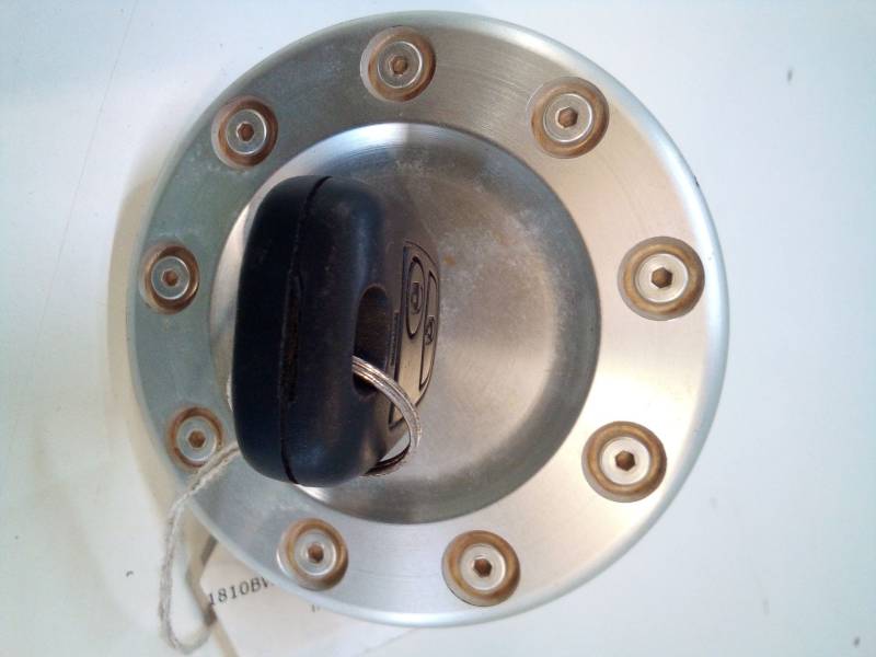 TAPON COMBUSTIBLE 