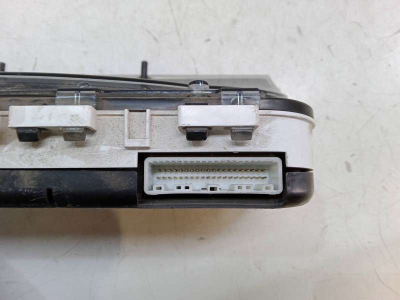 Recambio de cuadro instrumentos para toyota corolla verso (zer_, zze12_, r1_) 1.8 (znr11_) referencia OEM IAM 351052000  1H09198
