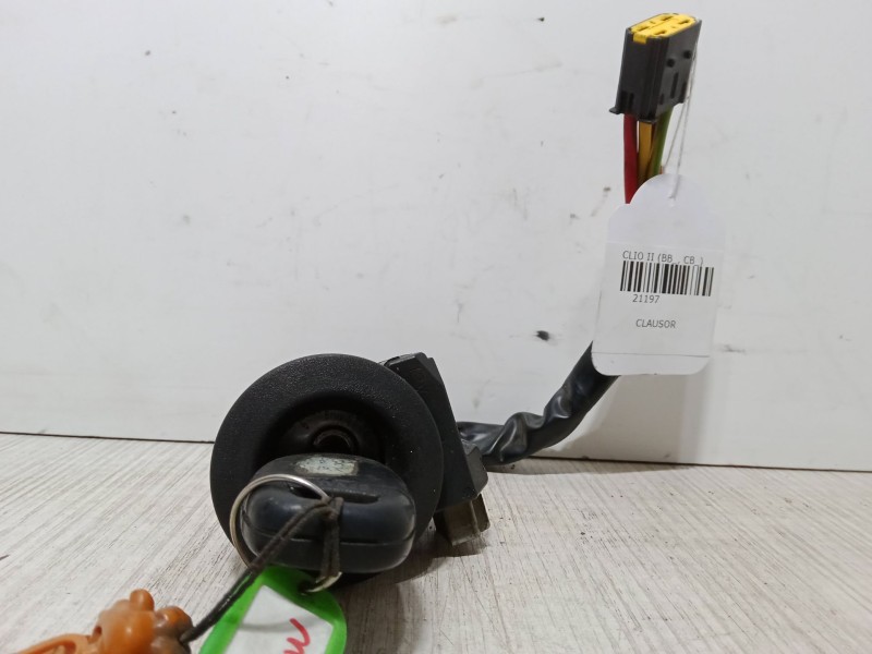 Recambio de clausor para renault clio ii (bb_, cb_) 1.5 dci (b/cb07) referencia OEM IAM 1333306 143408T 