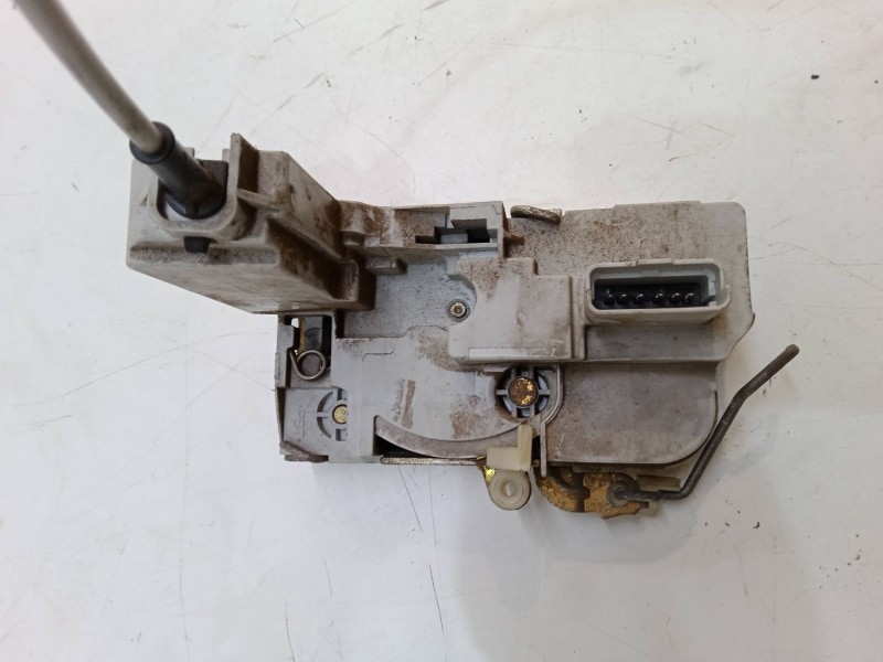 Recambio de cerradura puerta delantera izquierda para peugeot 307 break (3e) 2.0 hdi 90 referencia OEM IAM   
