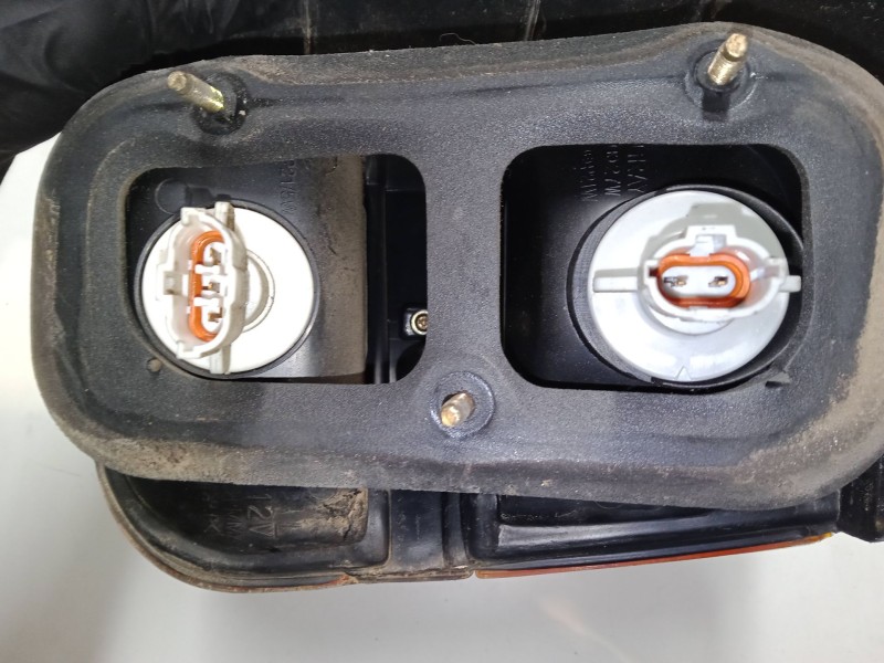 Recambio de piloto trasero izquierdo para hyundai santamo 2.0 16v 4x4 referencia OEM IAM   