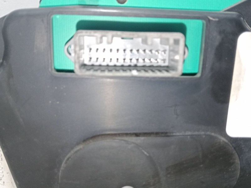 Recambio de cuadro instrumentos para dacia sandero 1.2 16v referencia OEM IAM 21677499-2  