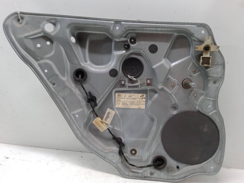 Recambio de elevalunas trasero izquierdo para volkswagen polo (9n_, 9a_) 1.9 sdi referencia OEM IAM   
