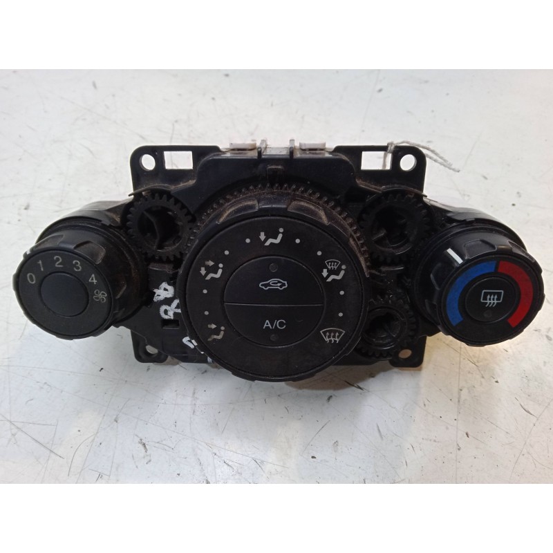 Recambio de mando climatizador para ford fiesta vi (cb1, ccn) 1.25 referencia OEM IAM 8A6119980AE  