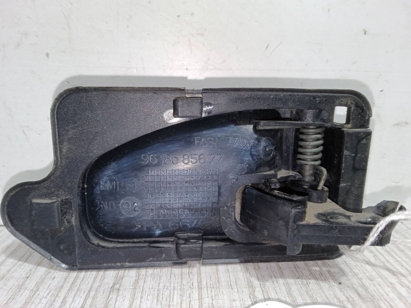 Recambio de maneta interior puerta trasera izquierda para citroën saxo (s0, s1) 1.5 d referencia OEM IAM 9618585677  