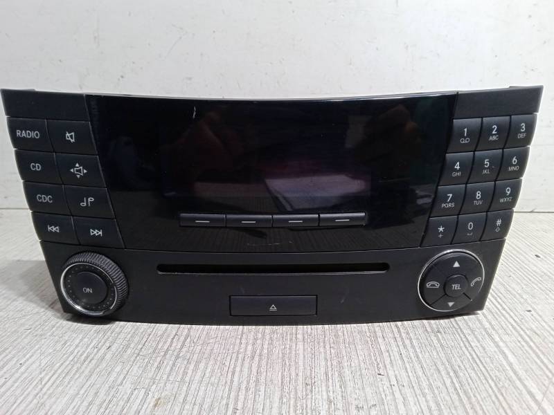 Radio A2118702889 MF2770