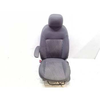 ASIENTO DELANTERO IZQUIERDO 