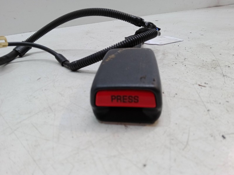 Recambio de anclaje cinturon delantero derecho para toyota yaris (_p9_) 1.4 d-4d (nlp90_) referencia OEM IAM   