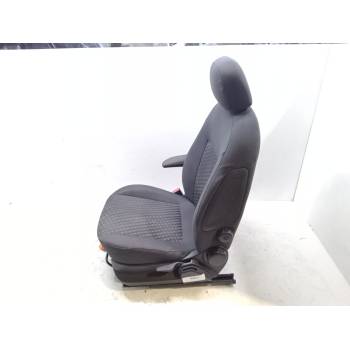 ASIENTO DELANTERO IZQUIERDO 
