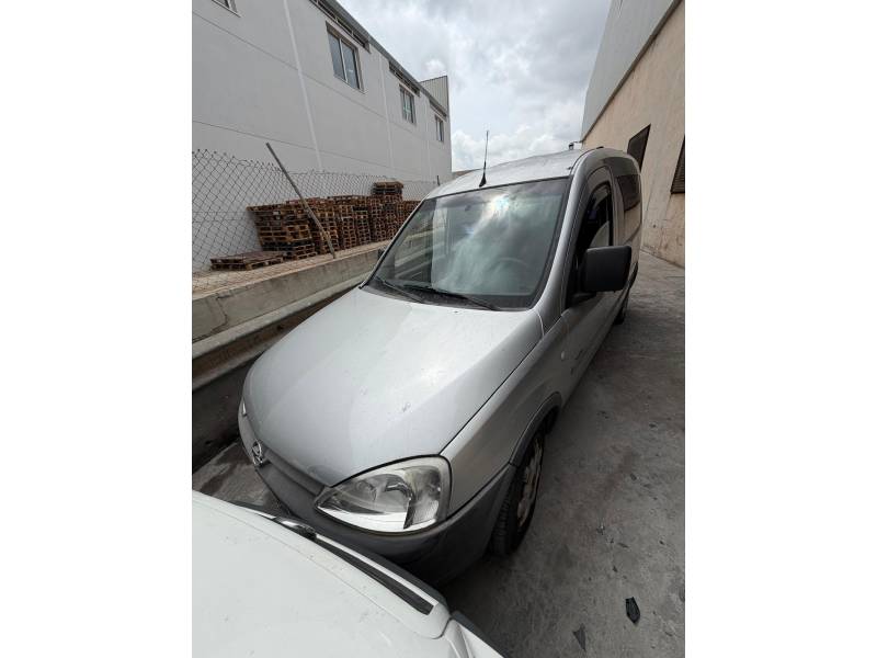 OPEL COMBO TOUR