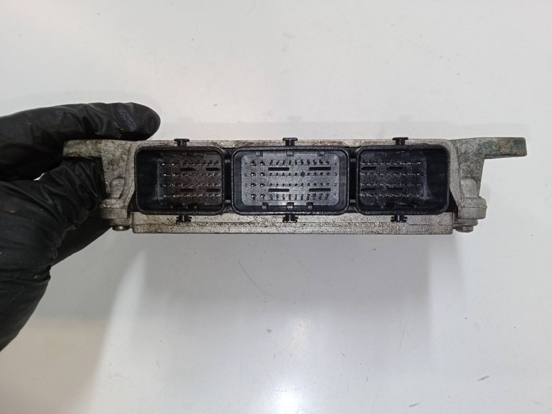 Recambio de centralita motor uce para peugeot 206 hatchback (2a/c) 1.4 16v referencia OEM IAM   