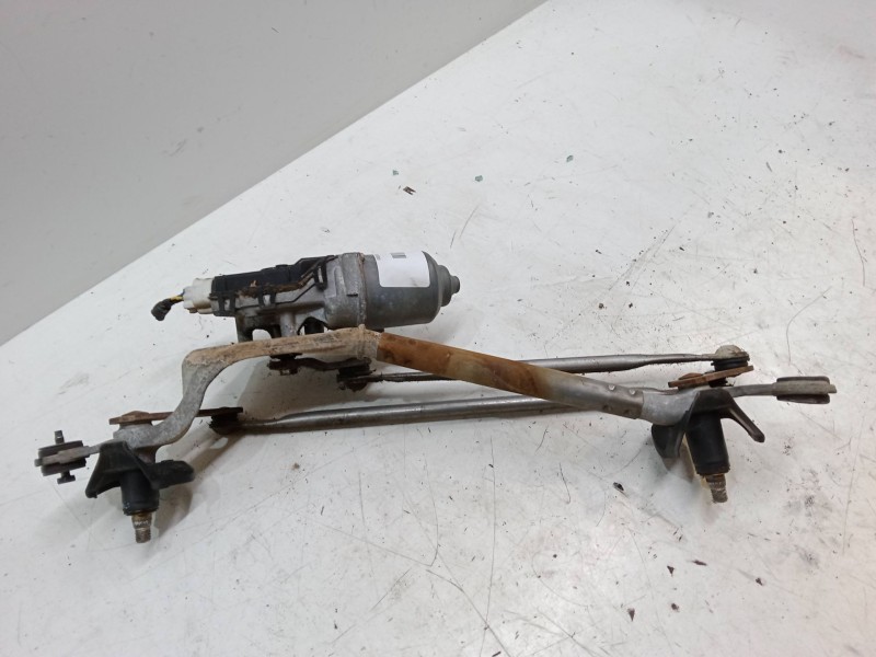 Recambio de motor limpia delantero para toyota yaris (_p9_) 1.4 d-4d (nlp90_) referencia OEM IAM 851100D080  1593000431