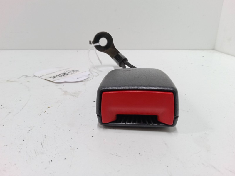 Recambio de anclaje cinturon trasero central para opel vectra c (z02) 1.9 cdti (f69) referencia OEM IAM   