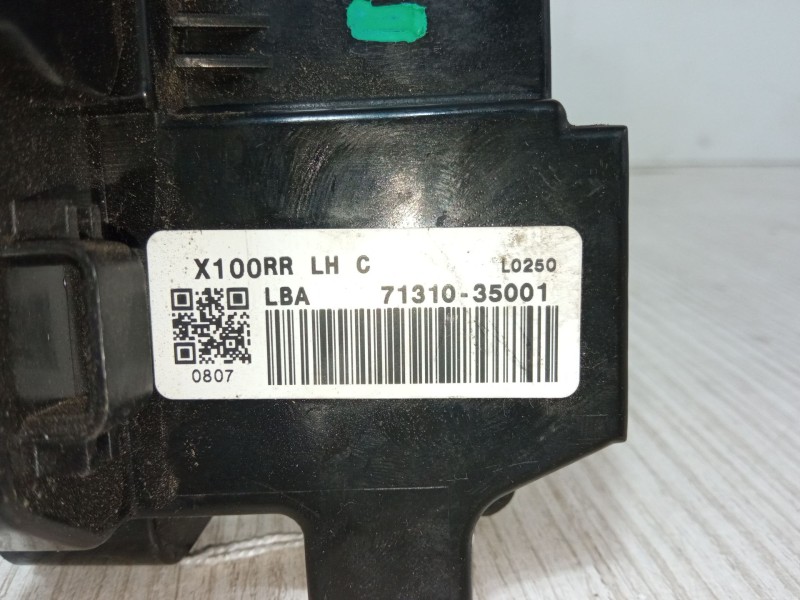 Recambio de cerradura puerta trasera izquierda para ssangyong tivoli 1.6 referencia OEM IAM 71310-35001  