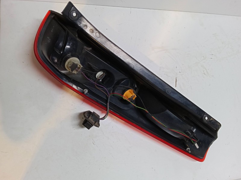 Recambio de piloto trasero izquierdo para ford fiesta v (jh_, jd_) 1.6 tdci referencia OEM IAM   