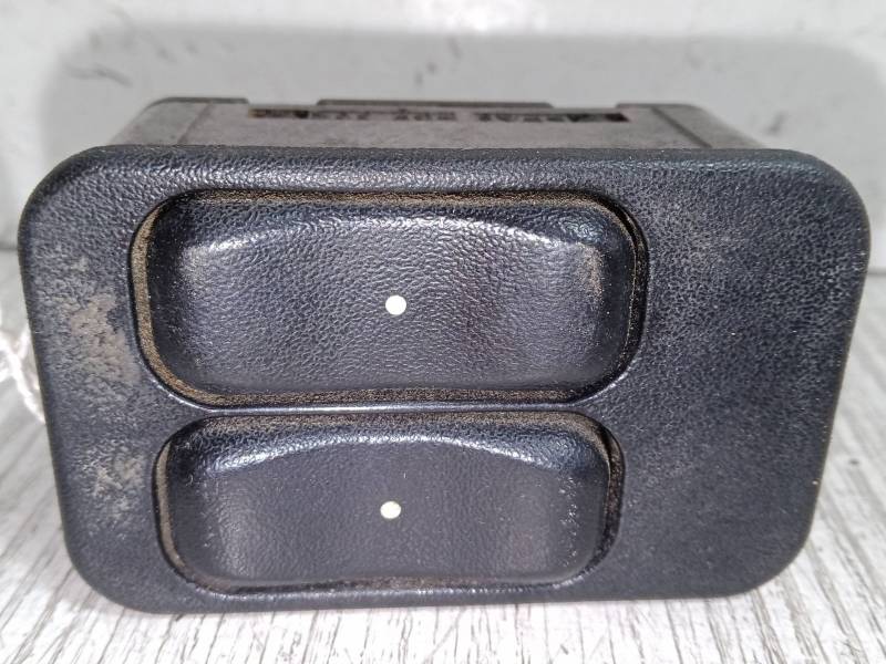 MANDO ELEVALUNAS DELANTERO IZQUIERDO 90561088 