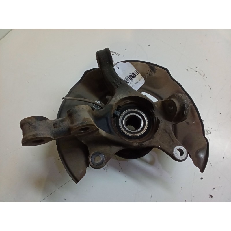 Recambio de mangueta delantera derecha para toyota yaris (_p9_) 1.4 d-4d (nlp90_) referencia OEM IAM   