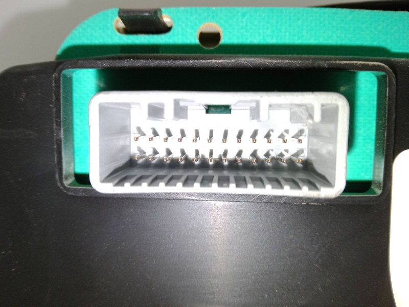 Recambio de cuadro instrumentos para dacia sandero 1.2 16v referencia OEM IAM P248104802R  1836019