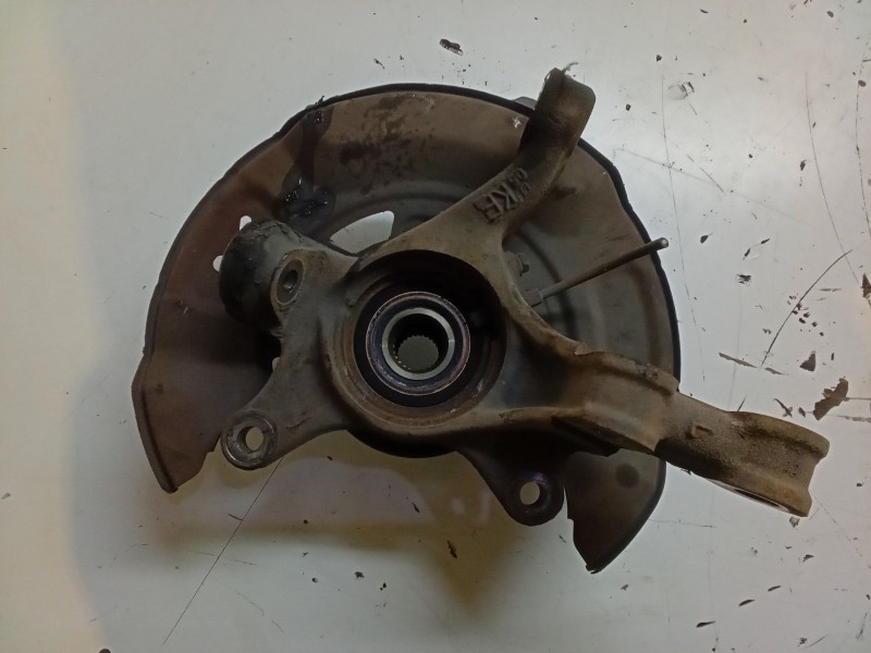 Recambio de mangueta delantera izquierda para toyota yaris (_p9_) 1.4 d-4d (nlp90_) referencia OEM IAM   