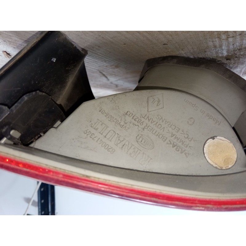 Recambio de piloto trasero izquierdo para renault megane ii station wagon (km0/1_) 1.6 16v referencia OEM IAM 8200417349  