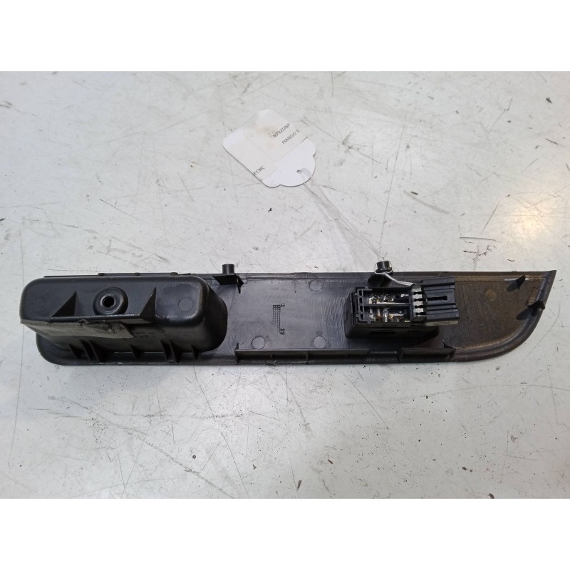 Recambio de mando elevalunas delantero derecho para suzuki swift iii (mz, ez) 1.3 ddis (rs 413d) referencia OEM IAM   