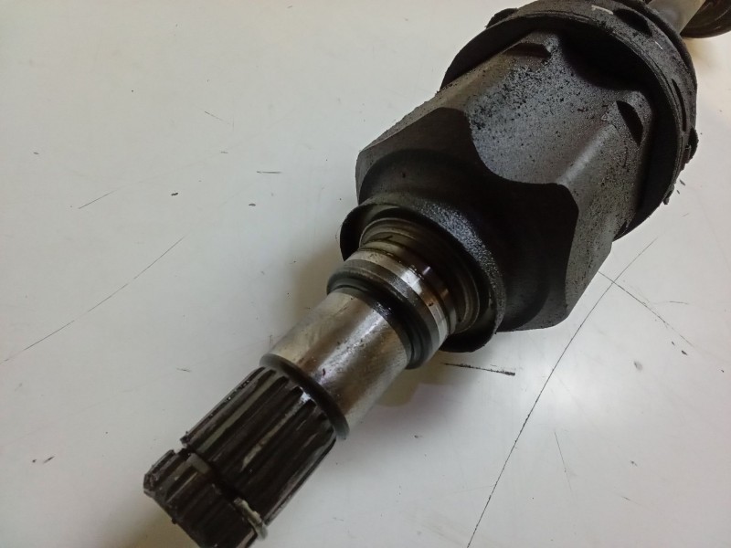 Recambio de transmision delantera izquierda para toyota yaris (_p9_) 1.4 d-4d (nlp90_) referencia OEM IAM   