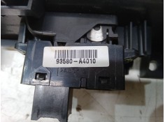 Recambio de mando elevalunas trasero izquierdo para kia carens iv 1.7 crdi referencia OEM IAM 93580A4010   2