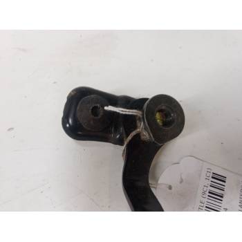 ANCLAJE CINTURON DELANTERO IZQUIERDO 