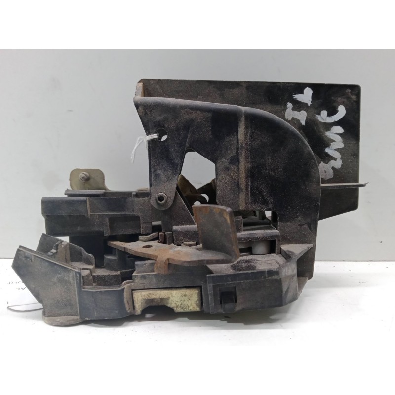 Recambio de cerradura puerta trasera izquierda para renault laguna i (b56_, 556_) 1.8 (b56a/b) referencia OEM IAM   