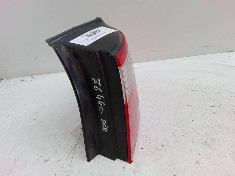 Recambio de piloto trasero derecho para kia carens ii monospace (fj) 2.0 crdi referencia OEM IAM   