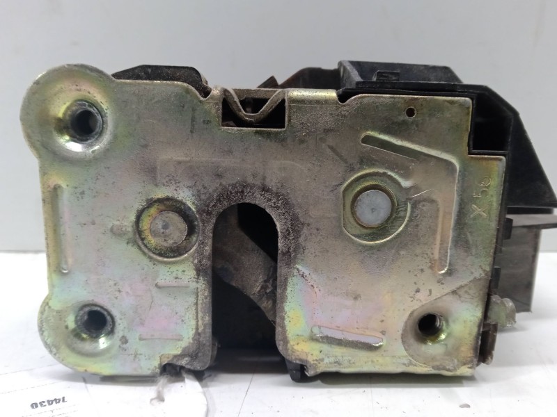 Recambio de cerradura puerta trasera izquierda para renault laguna i (b56_, 556_) 1.8 (b56a/b) referencia OEM IAM   