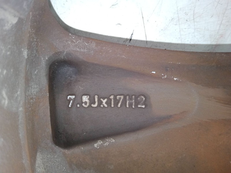 Recambio de llanta aluminio 17´´ para audi a4 b6 (8e2) 1.9 tdi referencia OEM IAM 7.5Jx17H2ET56  8P0601025C Recambio de llanta aluminio 17´´ para audi a4 b6 (8e2) 1.9 tdi referencia OEM IAM 7.5Jx17H2ET56  8P0601025C