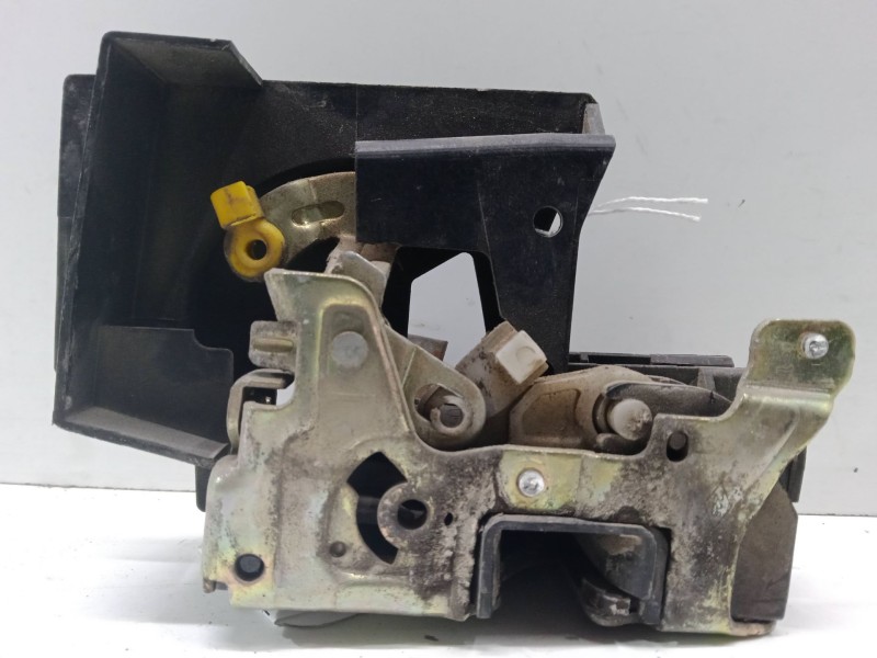 Recambio de cerradura puerta trasera izquierda para renault laguna i (b56_, 556_) 1.8 (b56a/b) referencia OEM IAM   