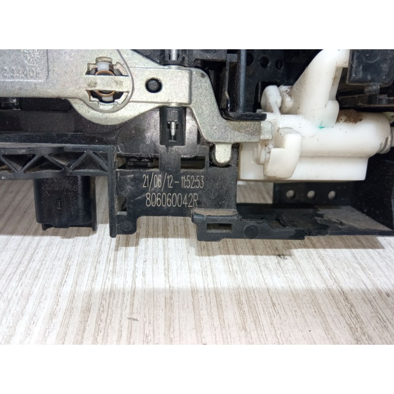 Recambio de maneta exterior puerta trasera derecha para renault scénic iii (jz0/1_) 1.6 dci (jz00, jz12) referencia OEM IAM 8060