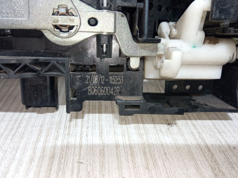 Recambio de maneta exterior puerta trasera derecha para renault scénic iii (jz0/1_) 1.6 dci (jz00, jz12) referencia OEM IAM 8060