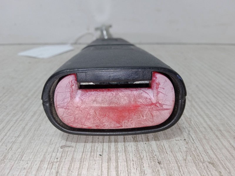 Recambio de anclaje cinturon delantero derecho para alfa romeo 147 (937_) 1.9 jtd (937.axd1a, 937.bxd1a) referencia OEM IAM 1044 Recambio de anclaje cinturon delantero derecho para alfa romeo 147 (937_) 1.9 jtd (937.axd1a, 937.bxd1a) referencia OEM IAM 1044