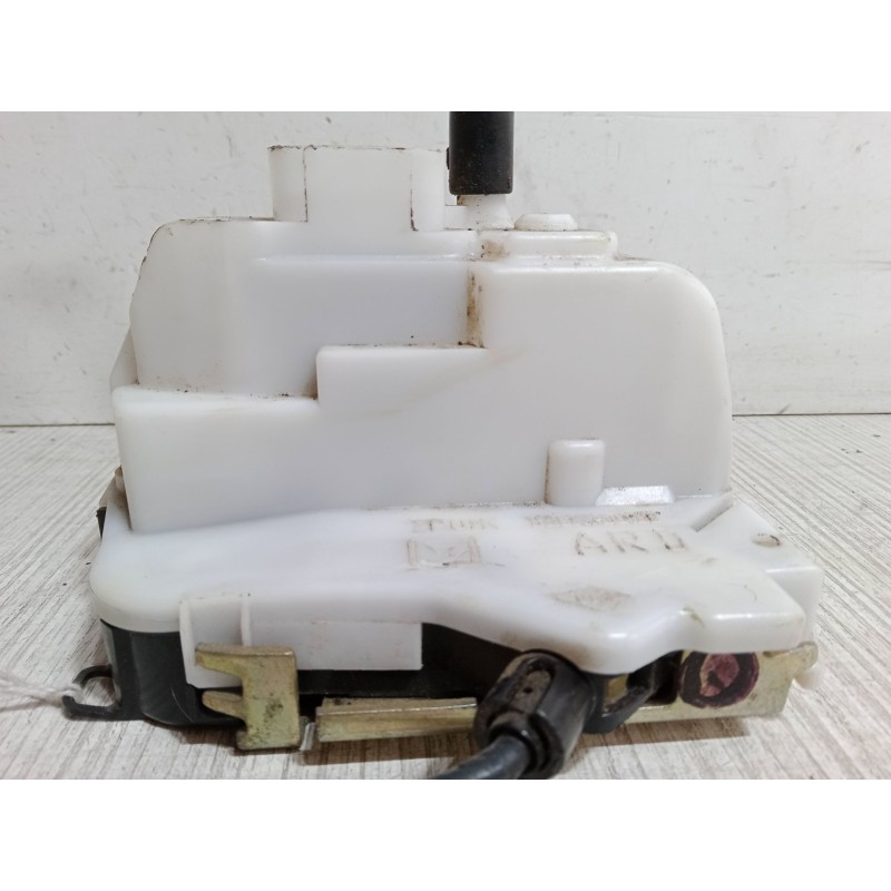Recambio de cerradura puerta trasera derecha para renault laguna ii (bg0/1_) 1.9 dci (bg1a, bg1w, bg0g) referencia OEM IAM   
