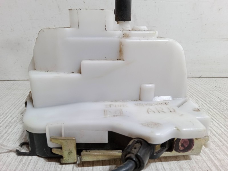 Recambio de cerradura puerta trasera derecha para renault laguna ii (bg0/1_) 1.9 dci (bg1a, bg1w, bg0g) referencia OEM IAM   