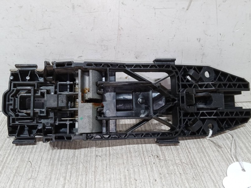 Recambio de maneta exterior puerta trasera derecha para skoda yeti (5l) 1.2 tsi referencia OEM IAM   