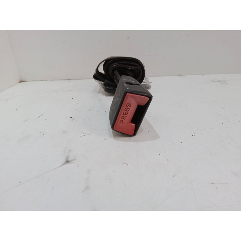 Recambio de anclaje cinturon trasero derecho para mercedes-benz clase e (w124) e 300 4-matic (124.230) referencia OEM IAM   