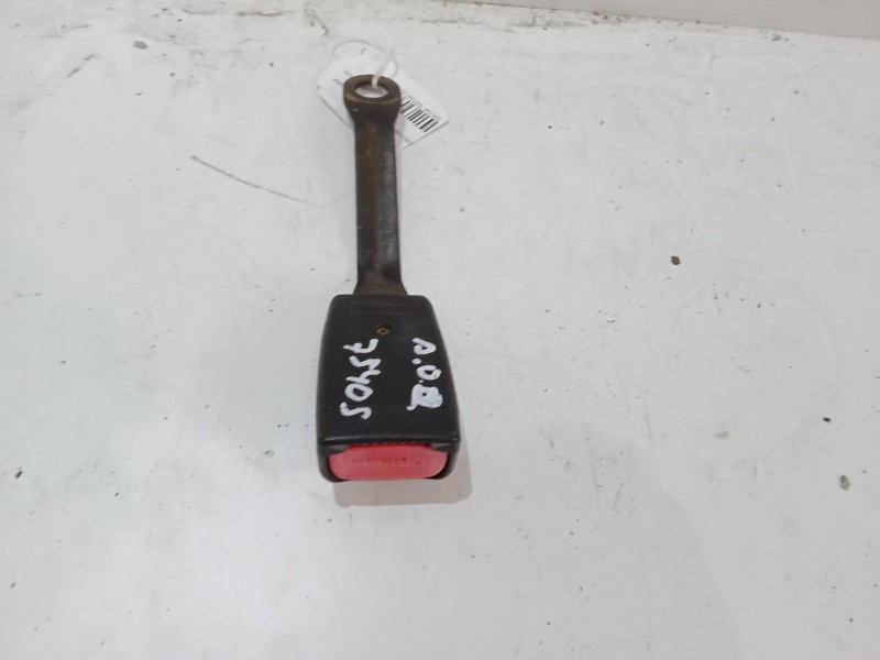 Recambio de anclaje cinturon delantero derecho para daewoo matiz (m100, m150) 0.8 referencia OEM IAM    Recambio de anclaje cinturon delantero derecho para daewoo matiz (m100, m150) 0.8 referencia OEM IAM