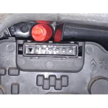PILOTO TRASERO DERECHO 