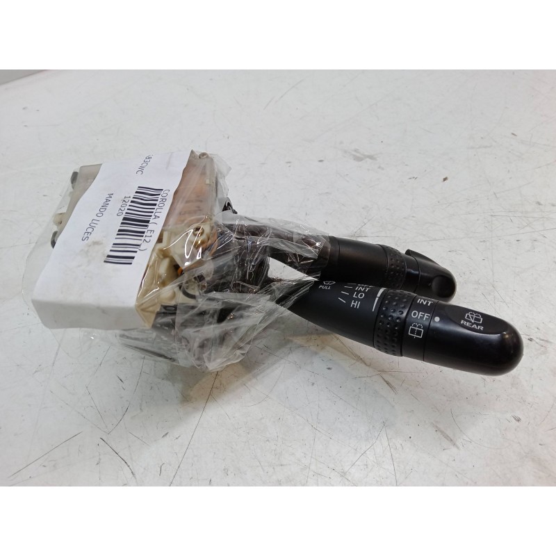 Recambio de mando luces para toyota corolla (_e12_) 1.6 vvt-i (zze121_) referencia OEM IAM   